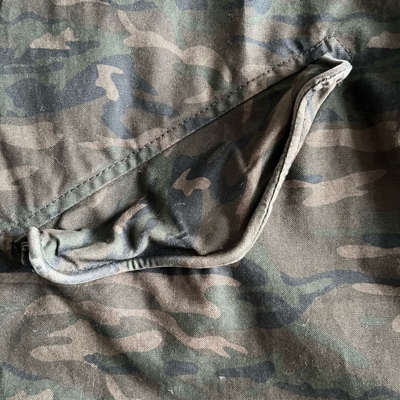 Jack and Jones camo parka - Size L - Picture 5 of 6